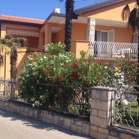 Apartment Marija ウマグ エクステリア 写真